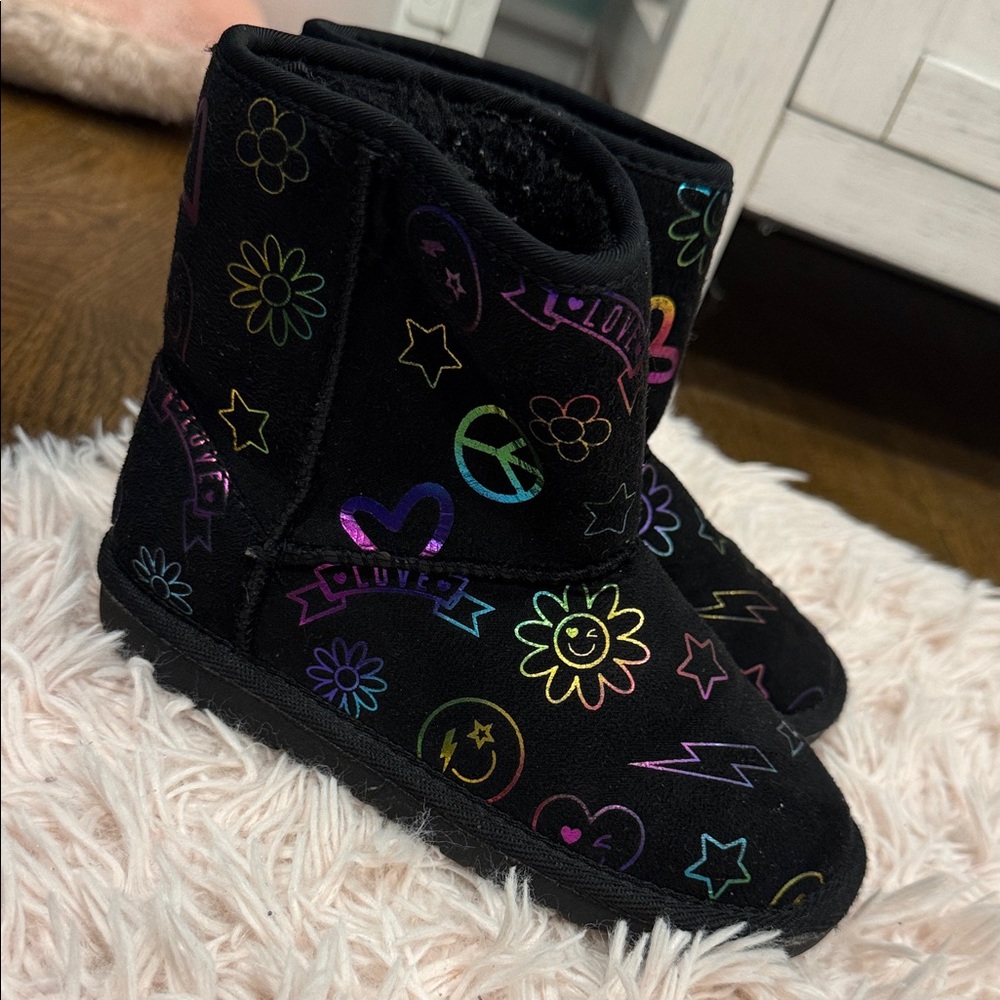 The Children's Place Black Kids Boots with Colorful Patterns